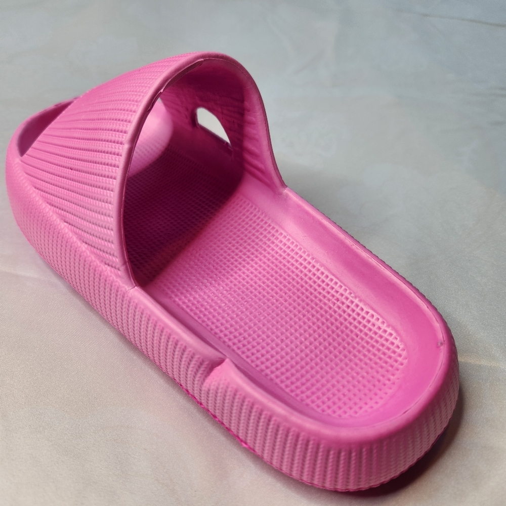 Mysoft Pink Slides - Picture 3 of 5